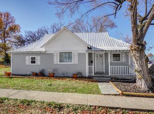 507 S Main St, Mount Vernon, MO 65712