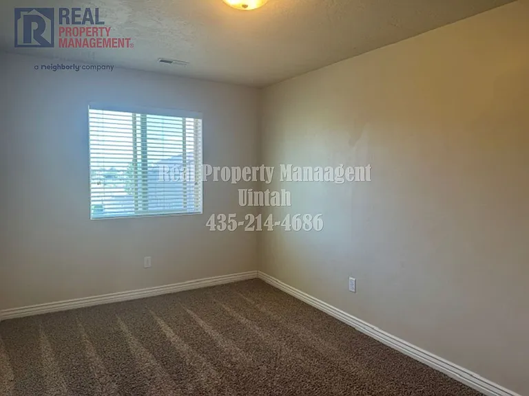 428 E Gray Fox Ln — Photo 8