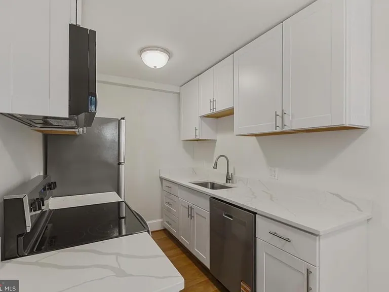 3051 Idaho Ave NW #204 — Photo 18