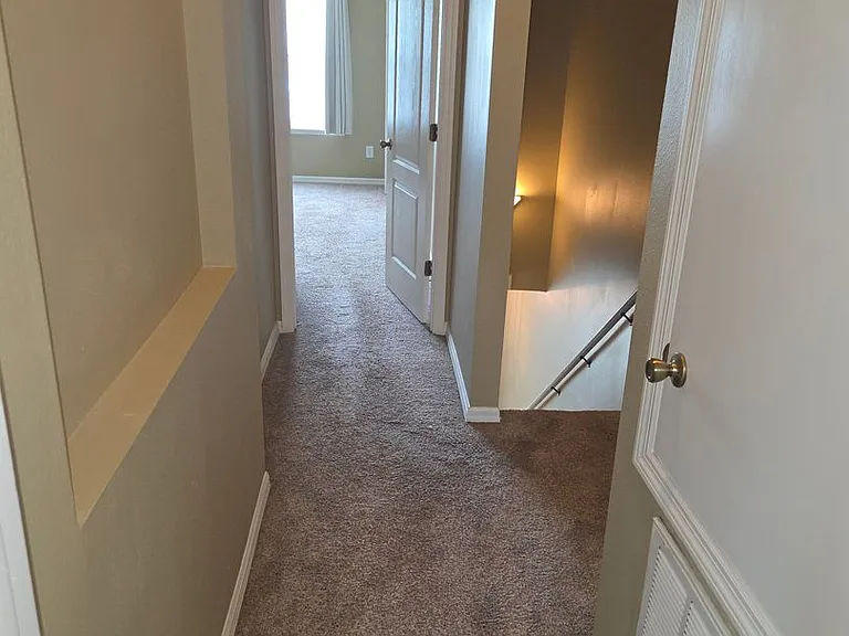 122 Wilton Cir — Photo 13