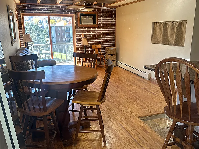 1150 Golden Cir #507 — Photo 4