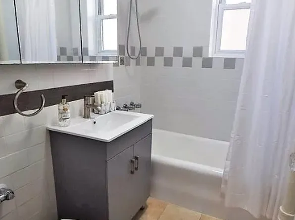 45-20 43rd Street image 9 of 10