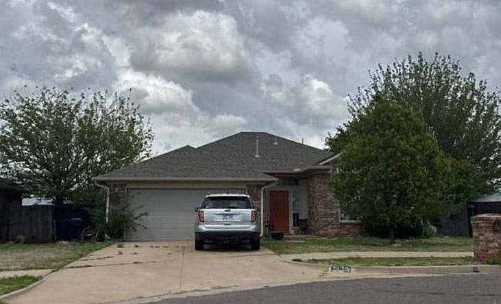 1st image of 2333 NW 161st Ter