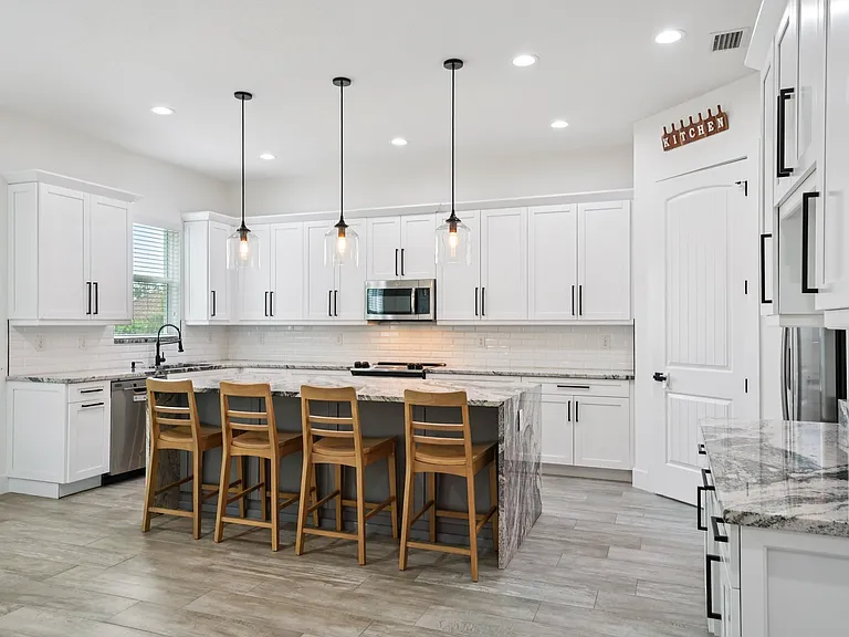 328 W Frierson Ave #1 — Photo 17