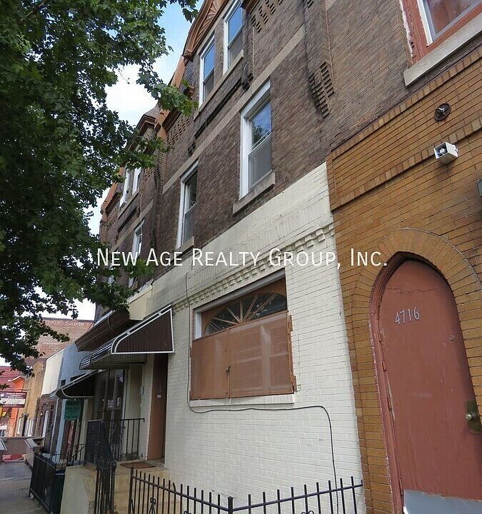 1st image of 4714 Woodland Ave #3