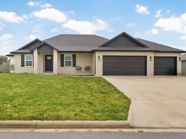916 W Charlotte Court, Republic, MO 65738