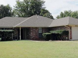 10016 Paisley Rd, Yukon, OK 73099