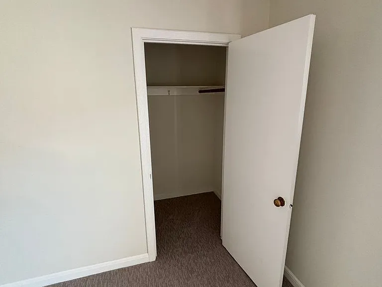 1031 Noel Dr — Photo 12