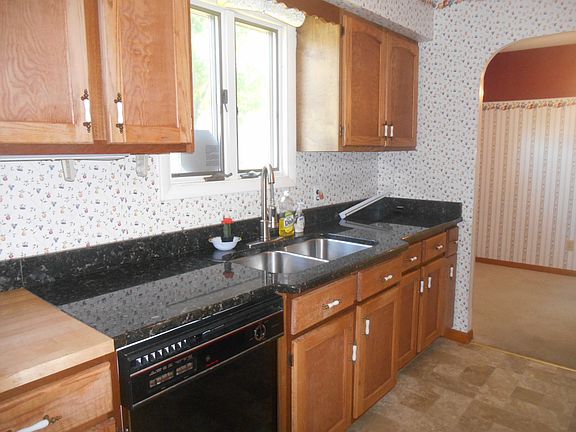 2nd image of 33 Cline Dr