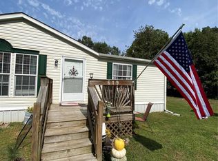 619 Doe Ln, Sorento, IL 62086