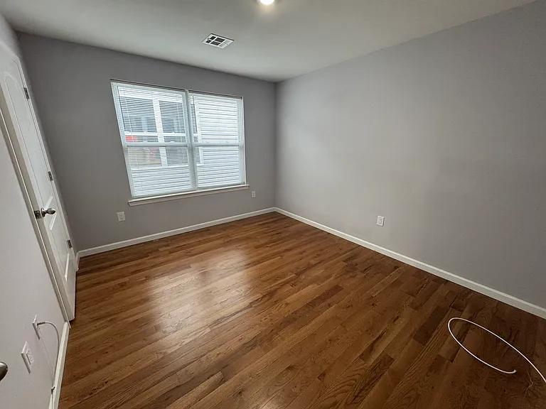 301 N 13th St #2 — Photo 16
