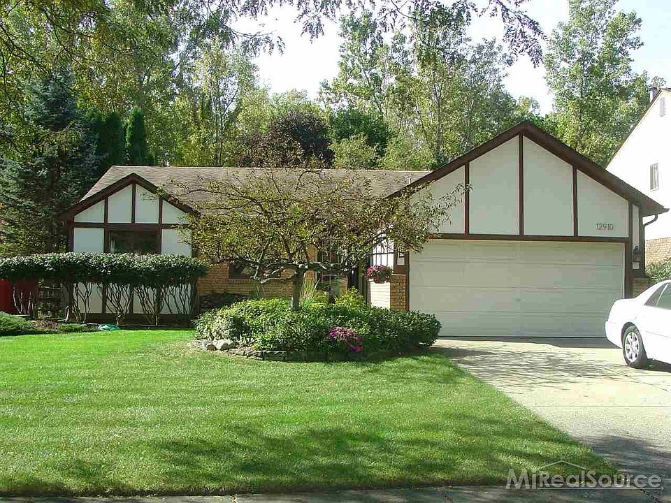 1st image of 12910 Beresford Dr