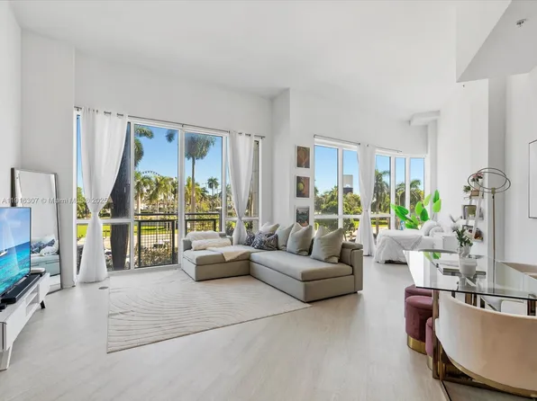 253 NE 2nd St APT 229, Miami, FL 33132