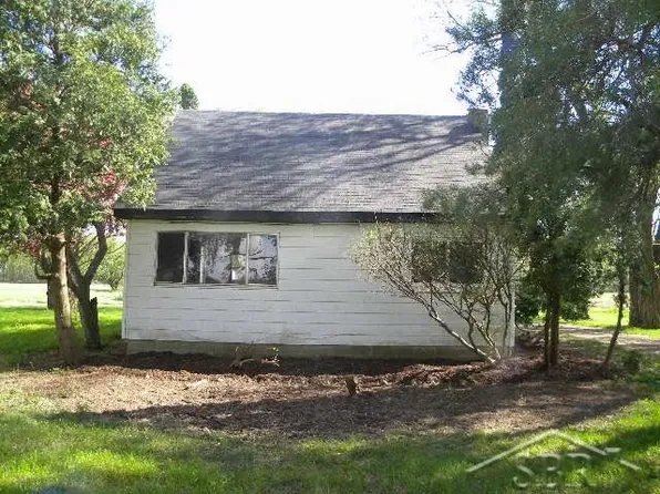 16375 Ferden Rd, Oakley, MI 48649