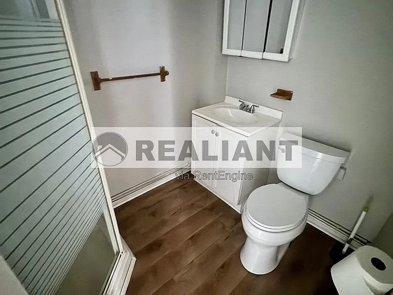 2227 Howell St #1 — Photo 6