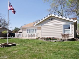 11548 S Nagle Ave, Worth, IL 60482