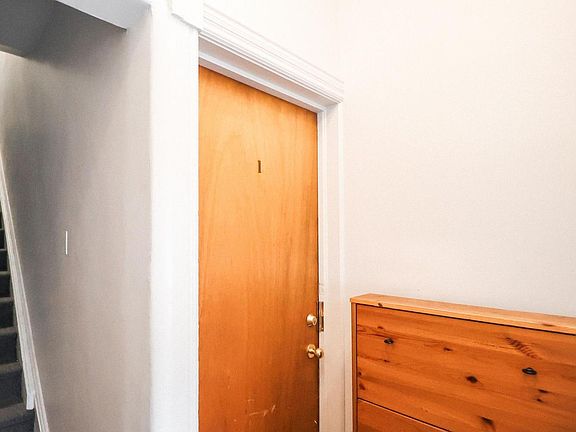 2nd image of 275 Bronson Ave #1458097