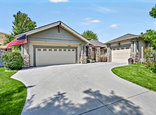 11861 N Humphreys Pl, Boise, ID 83714