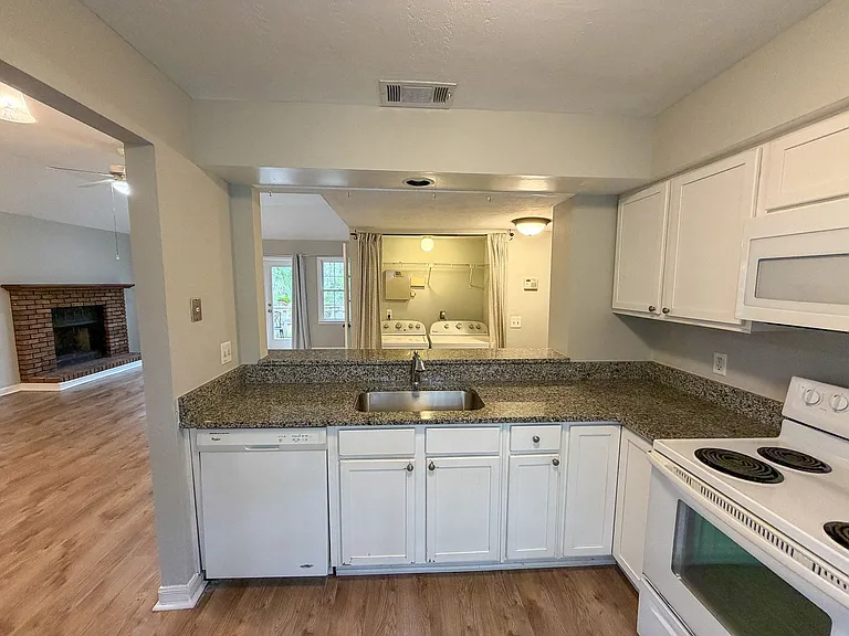 5324 SW 88th Ct — Photo 9
