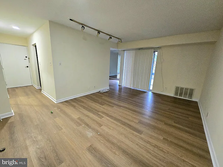 114 Van Buren Rd #5 — Photo 10