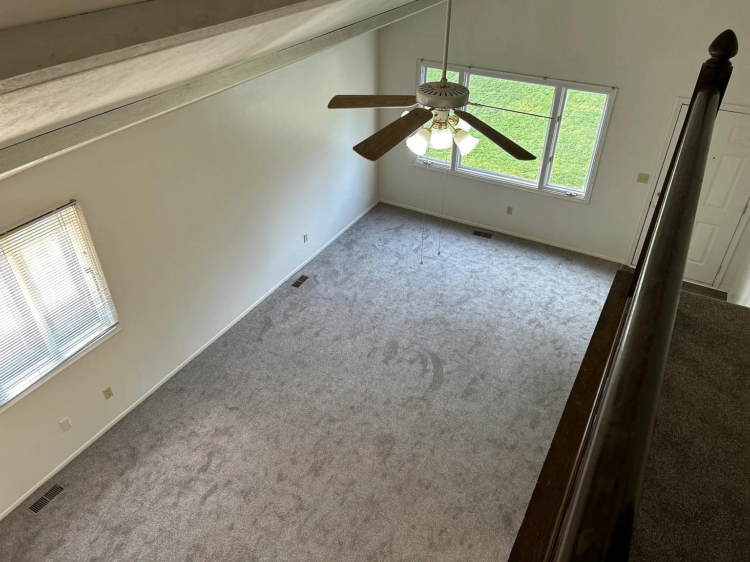 3 bed, 1.5 bath, 1275 sqft, $1,650 — Photo 4