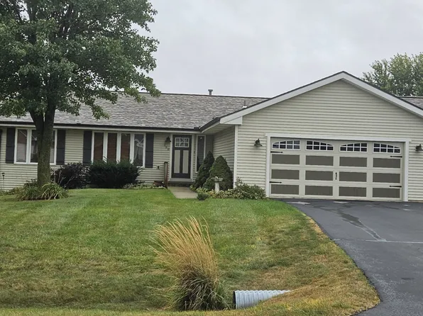 158 Autumnwood Ln, Davis Junction, IL 61020