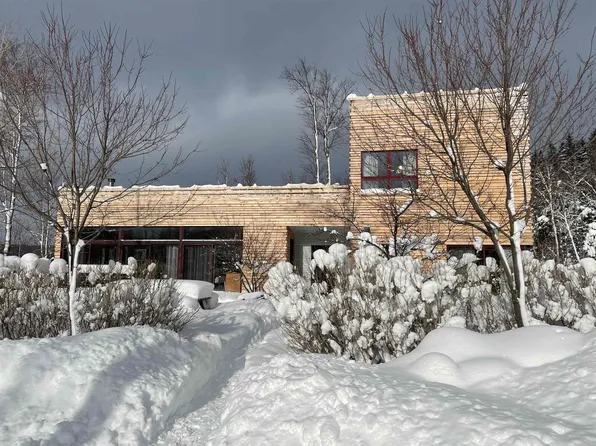 1069 Bert White Road, Huntington, VT 05462