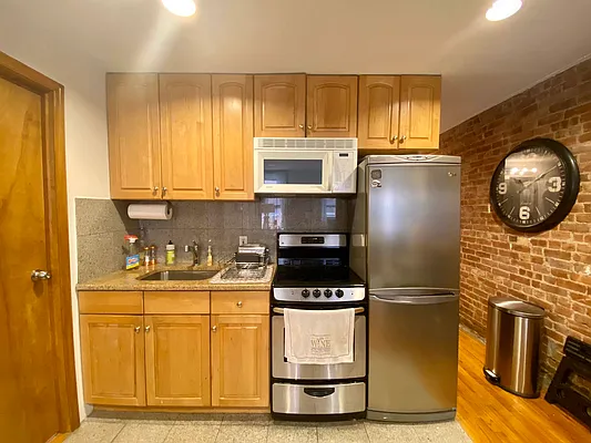 Rented by REAL New York | media 217