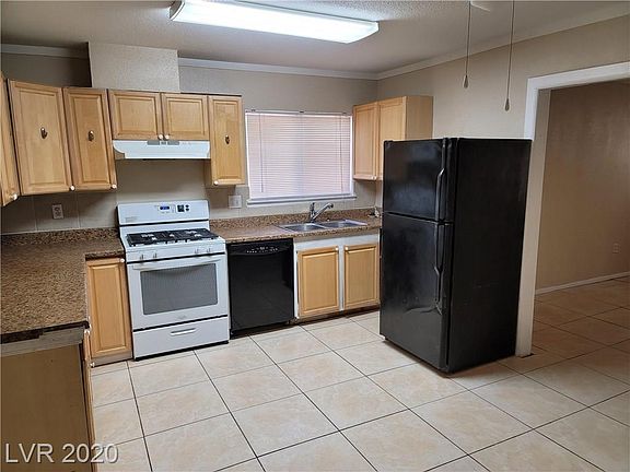5th image of 1528 S Christy Ln #0