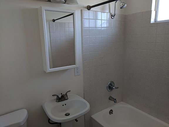 2nd image of 16435 Cornuta Ave