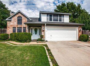 1406 Mapleton Ct, Arlington, TX 76018