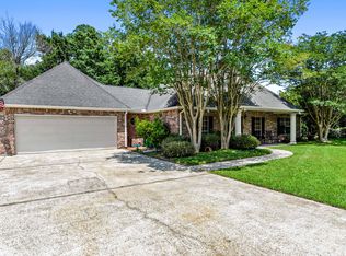 6812 Orchard Rd, Ocean Springs, MS 39564