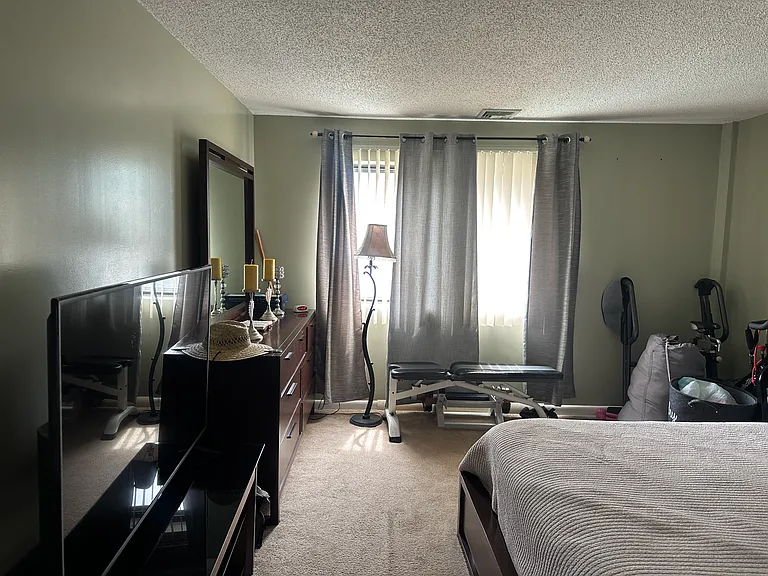 292 Salem St #201 — Photo 27