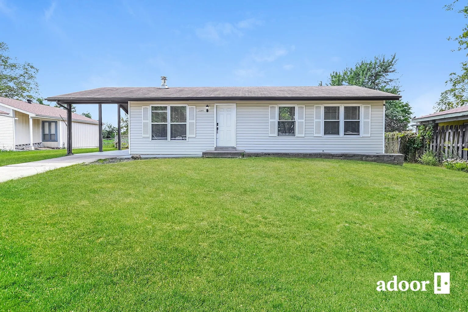 2644 Blue Heron Dr photo 1