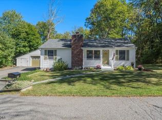 35 Vine Ave, West Milford Twp., NJ 07480
