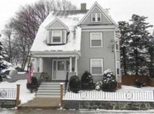 90 Fremont St, Winthrop, MA 02152