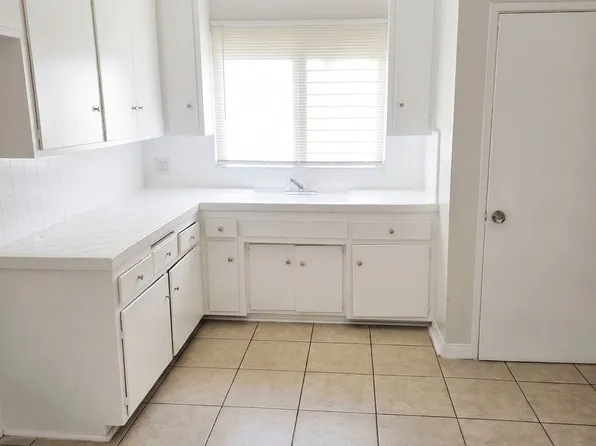 343 W 89th St, Los Angeles, CA