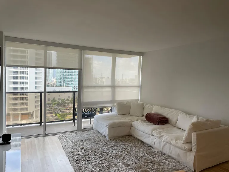 600 NE 36th St #1717 — Photo 7