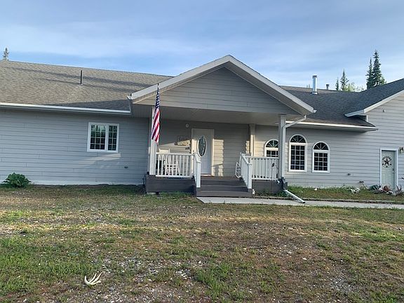 2nd image of 2890 Bear Ave