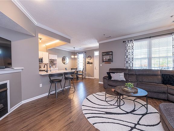 3rd image of 802 Sonie Dr
