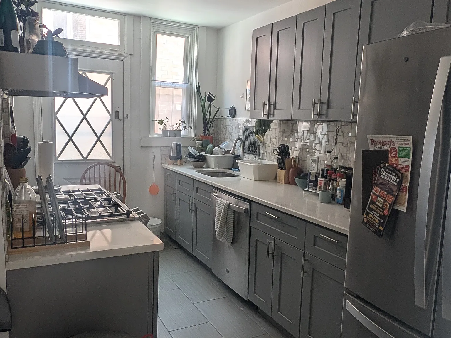 2 bed, 1000 sqft, $1,345 — Photo 3