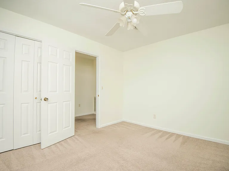 11144 Pleasant Forest Dr — Photo 35