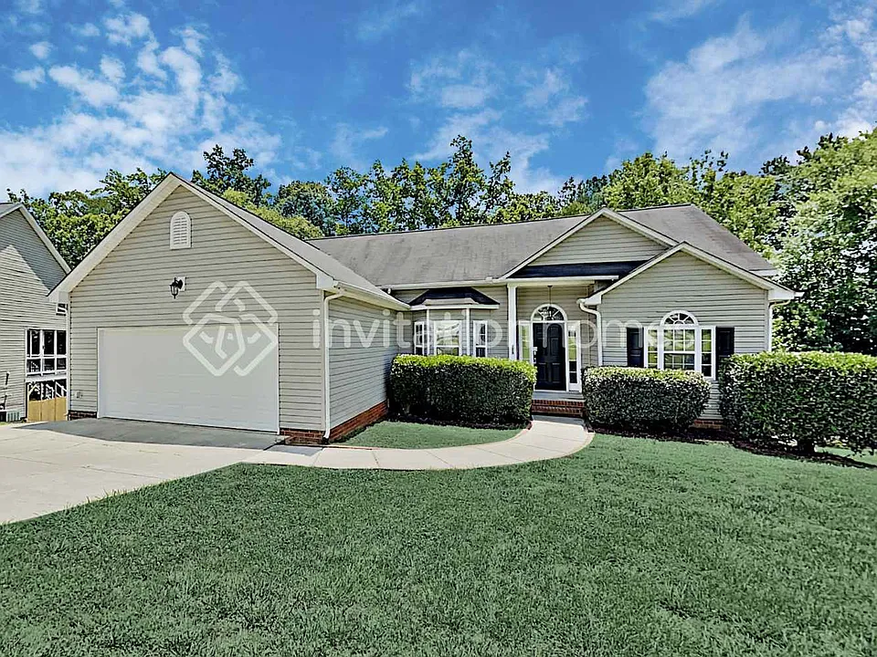 129 Deerfield Dr