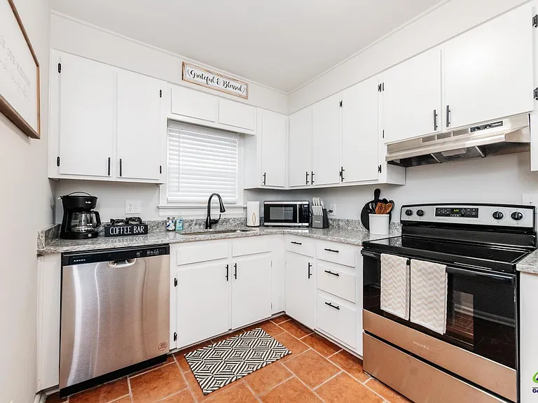 1304 Georgia Ave — Photo 22