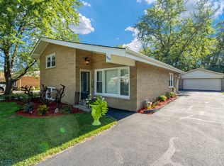 800 Parkwood Dr, Joliet, IL