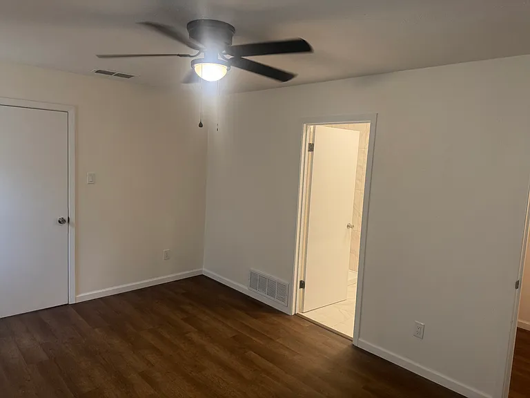 5637 Comer Dr — Photo 34