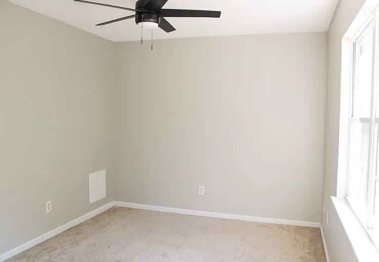 1996 W Brandymill Ln — Photo 2