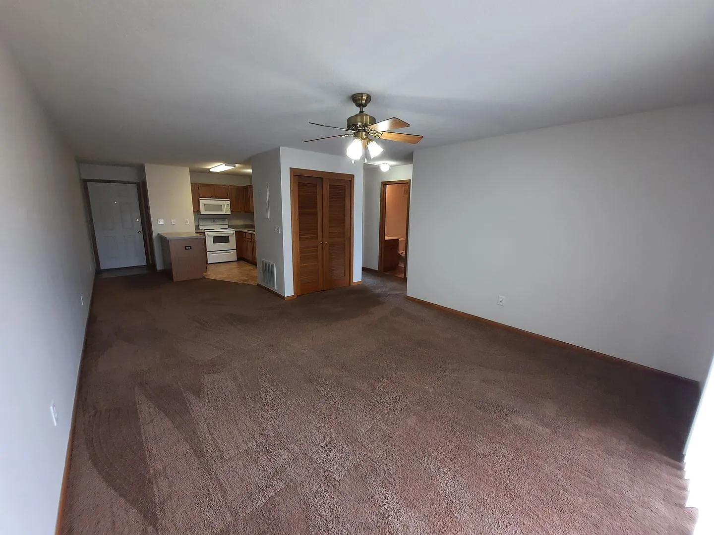 Mulberry Pointe Apartment Homes — Photo 1