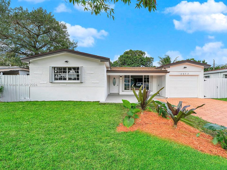 1st image of 2512 Everglades Dr