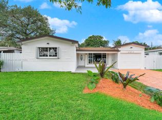 2512 Everglades Dr, Miramar, FL 33023